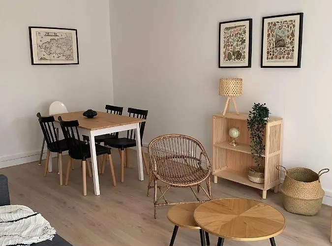Appartement 40M2 Vue Sur Mer Acces Direct Plage Et Parking Prive